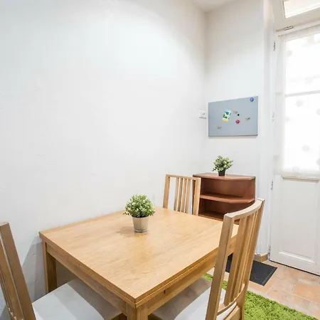 Hostnfly - Super Spacious Studio Close To The Moulin Rouge!